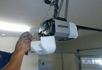 Top 3 Benefits of Replacing Your Electric Garage Door Opener | Garage Door Repair San Marcos, TX